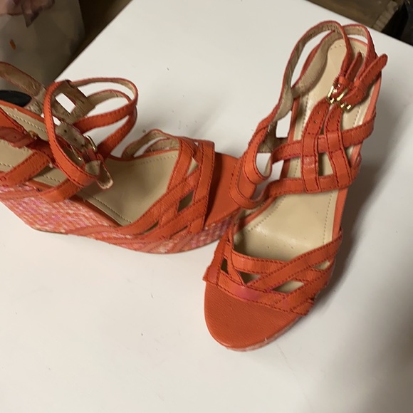 Coral Nine West wedges - Picture 3 of 5